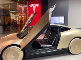 Waymo gegen Tesla: Das bizarre Robotaxi-Rennen enthüllt