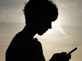 Google einigt sich in Teenager-Klage, während Fälle von Social-Media-Sucht zunehmen